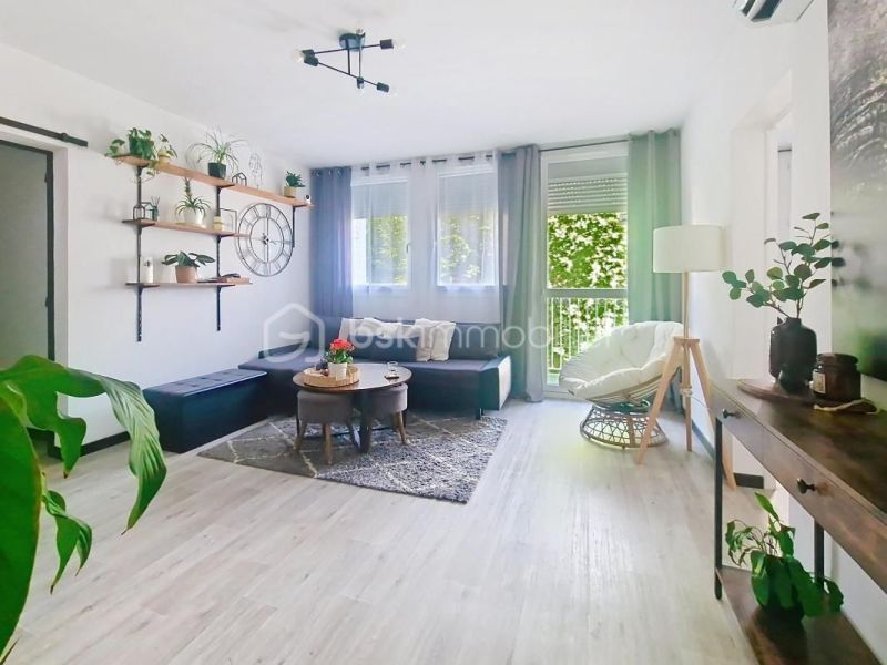 A louer APPARTEMENT T4 82 M2 BORD DE MER MARIGNANE