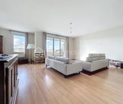 A louer APPARTEMENT T5 139 M2 TERRASSE  CAEN