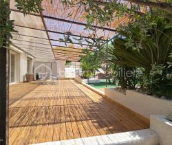 A louer MAISON  8 PIECES 243 M2  LA CADIERE D AZUR