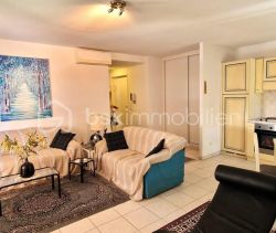A louer APPARTEMENT T2 51 M2 TERRASSE VUE MER MENTON