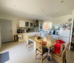 A louer MAISON  2 PIECES 80 M2 BORD DE MER BALARUC LES BAINS