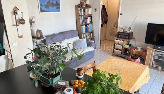 A louer APPARTEMENT T3 59 M2 BORD DE MER LA SEYNE SUR MER