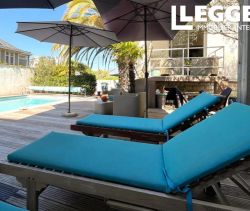 A louer MAISON  8 PIECES 250 M2 BORD DE MER ROYAN