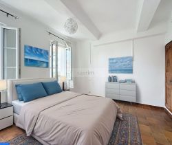 A vendre CHARMANT  APPARTEMENT T3 69 M² BORD DE MER La Seyne-sur-Mer