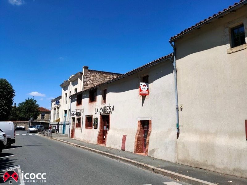 A louer APPARTEMENT T6 85 M2  LUCON