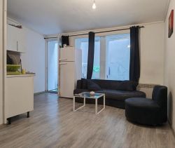 A louer APPARTEMENT DUPLEX T2 41 M2 TERRASSE BORD DE MER NARBONNE