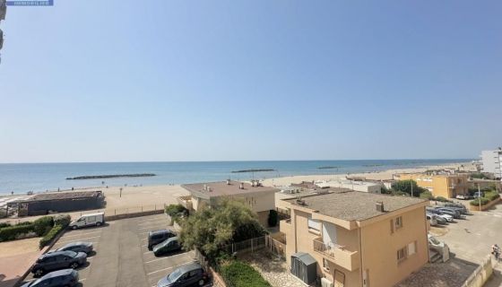 A louer APPARTEMENT DUPLEX T3 58 M2 TERRASSE PIEDS DANS L'EAU VALRAS PLAGE