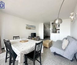 A louer APPARTEMENT DUPLEX T3 58 M2 TERRASSE PIEDS DANS L'EAU VALRAS PLAGE