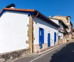 A vendre MAGNIFIQUE MAISON 20 PIECES 280 M² VIEILLE VILLE HONDARRIBIA