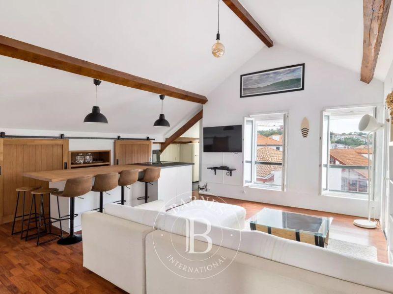 A louer APPARTEMENT T4 62 M2  SAINT JEAN DE LUZ