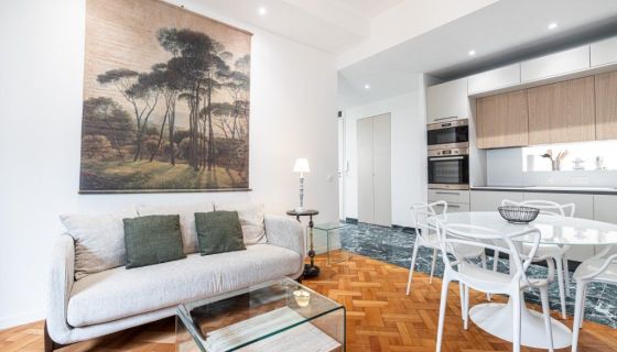 A louer APPARTEMENT T3 58 M2 BORD DE MER NICE