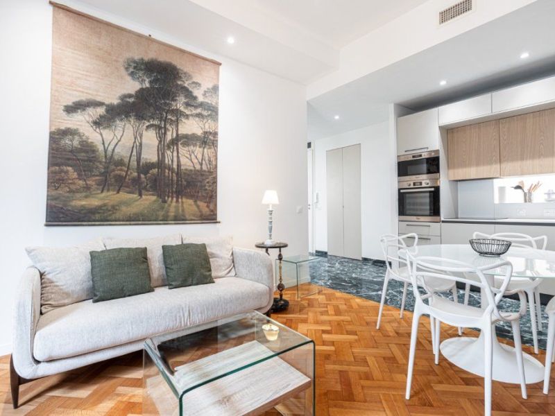 A louer APPARTEMENT T3 58 M2 BORD DE MER NICE