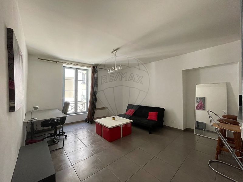 A louer APPARTEMENT T2 40 M2  NIMES