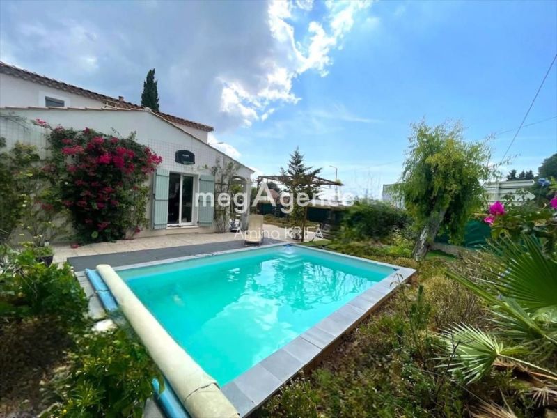 A louer MAISON  4 PIECES 104 M2 BORD DE MER TOULON