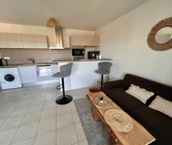 A louer APPARTEMENT T2 44 M2 TERRASSE BORD DE MER FREJUS