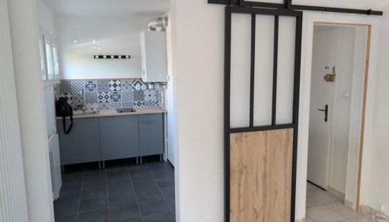 A louer STUDIO  31 M2  TALENCE