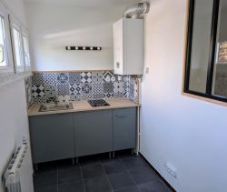 A louer STUDIO  31 M2  TALENCE