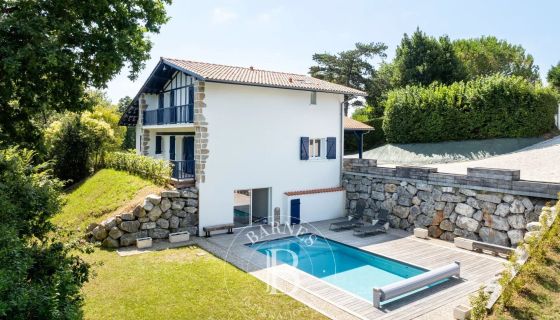 A vendre MAISON 7 PIECES 182 M² SAINT JEAN DE LUZ