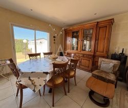 A vendre MAISON  7 PIECES 165 M2 BORD DE MER LONGEVILLE SUR MER