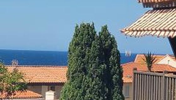 A louer APPARTEMENT T4 105 M2 VUE MER SAUSSET LES PINS