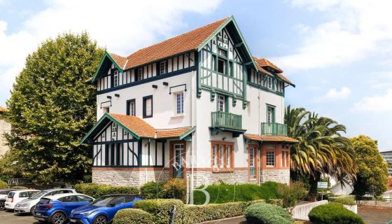 A vendre MAISON  DE MAîTRE  BAYONNE