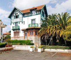 A vendre MAISON  DE MAîTRE  BAYONNE
