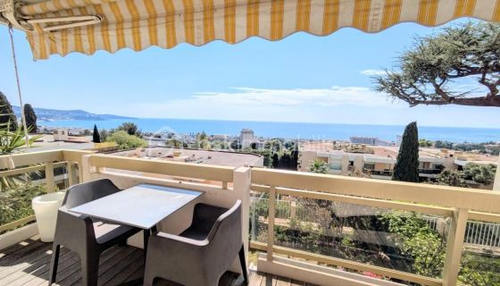 A louer APPARTEMENT DE PRESTIGE T2 56 M2 TERRASSE VUE MER NICE