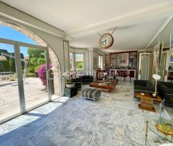 A louer MAISON  DE MAîTRE VUE MER CANNES