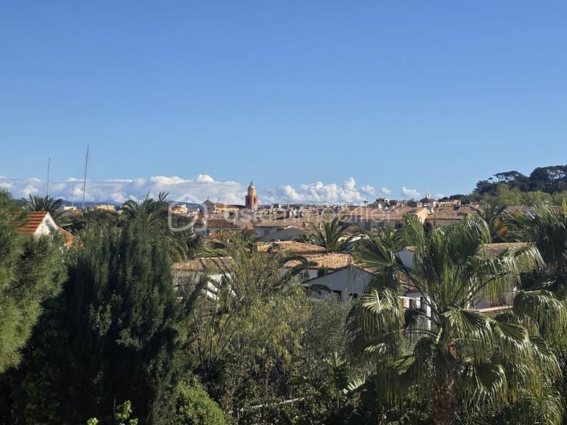 A louer APPARTEMENT T3 61 M2 TERRASSE PLAGE à PIED SAINT TROPEZ