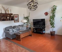 A louer APPARTEMENT T3 77 M2  PEZENAS