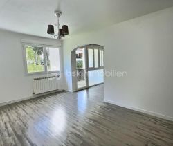 A louer APPARTEMENT T3 82 M2 TERRASSE BORD DE MER SETE