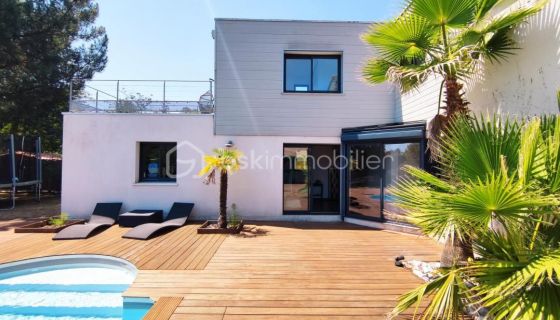 A louer MAISON  CONTEMPORAINE BORD DE MER GUJAN MESTRAS
