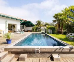 A vendre MAISON 6 PIECES PROCHE PLAGE ET VILLAGE 6 PIECES BIDART