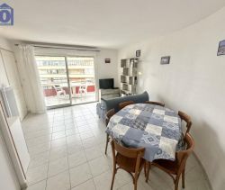 A louer APPARTEMENT T3 38 M2 TERRASSE BORD DE MER VALRAS PLAGE