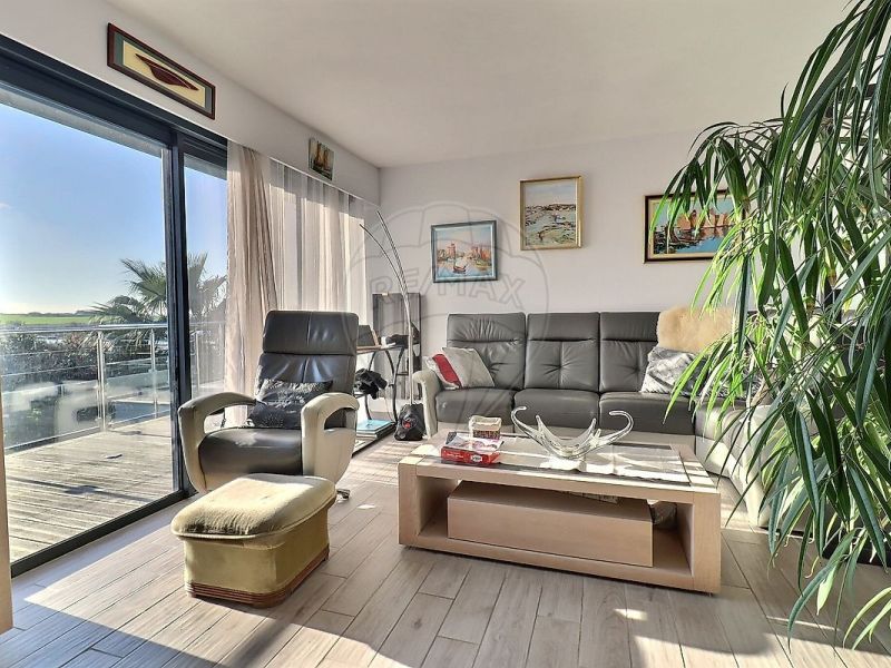 A louer MAISON  7 PIECES 126 M2 VUE MER L HOUMEAU