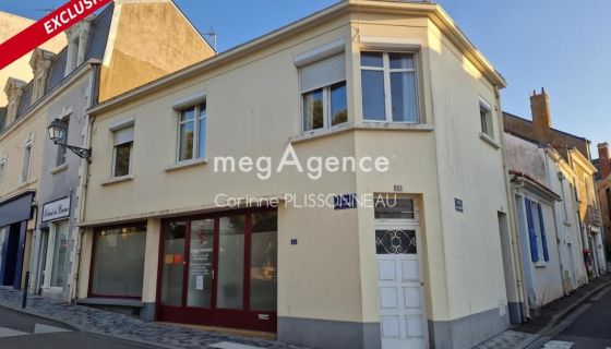 A louer APPARTEMENT T5 94 M2 BORD DE MER LES SABLES D OLONNE