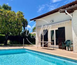 A vendre Maison d'exception 7 PIECES  BORD DE MER Andernos-les-Bains 
