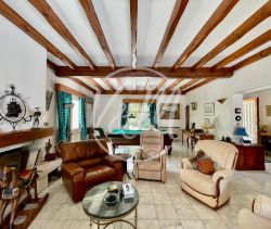 A vendre Maison d'exception 7 PIECES  BORD DE MER Andernos-les-Bains 