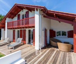 A vendre BELLE MAISON 7 PIECES PLAGE A PIEDS BIDART
