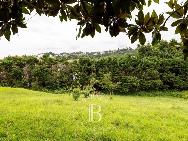 A vendre TERRAIN CONSTRUCTIBLE 925 M² URRUGNE PLAGE DE SOCOA / PROCHE SAINT JEAN DE LUZ