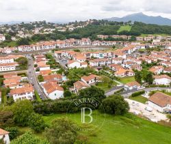 A vendre TERRAIN CONSTRUCTIBLE 925 M² URRUGNE PLAGE DE SOCOA / PROCHE SAINT JEAN DE LUZ