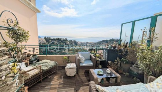A louer APPARTEMENT DE PRESTIGE T3 77 M2 TERRASSE VUE MER NICE