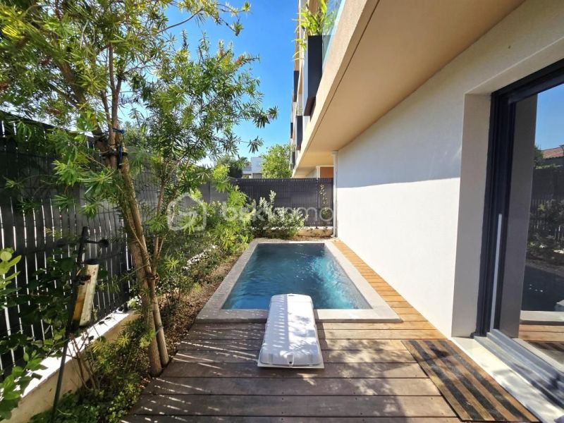 A louer APPARTEMENT DE PRESTIGE T4 118 M2 TERRASSE BORD DE MER FRONTIGNAN