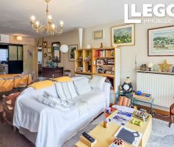 A louer APPARTEMENT DE PRESTIGE T3 80 M2 TERRASSE  TALENCE