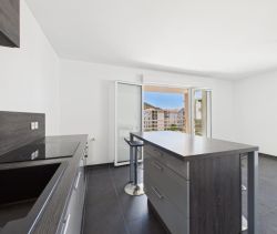 A louer APPARTEMENT T2 44 M2 TERRASSE BORD DE MER SARROLA CARCOPINO