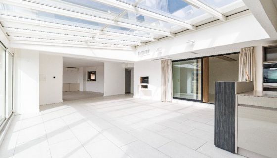A louer APPARTEMENT DE PRESTIGE T5 213 M2 TERRASSE VUE MER NICE