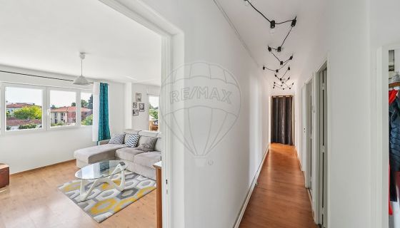 A louer APPARTEMENT T5 80 M2  MERIGNAC