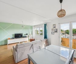A louer APPARTEMENT T5 80 M2  MERIGNAC