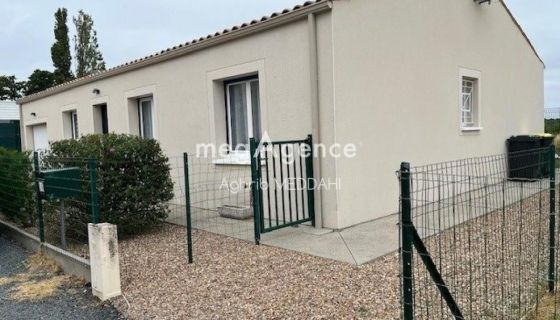 A louer MAISON  CONTEMPORAINE  BOUTENAC TOUVENT