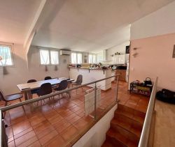 A louer APPARTEMENT T5 149 M2 BORD DE MER GRIMAUD